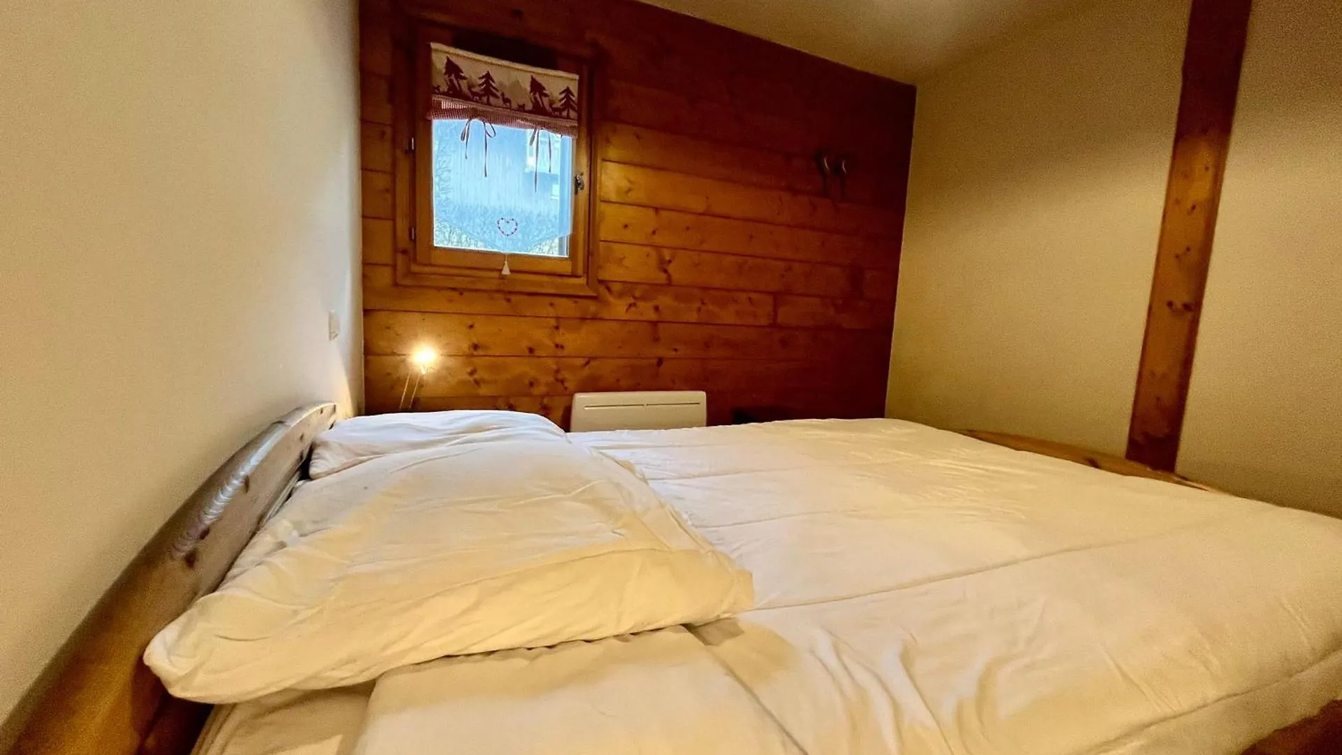 Charmant T3 De 51M² Avec Terrasse En Plein Centre De Samoens - Proche Commerces, Parking Prive - Fr-1-624-28 Franciaország