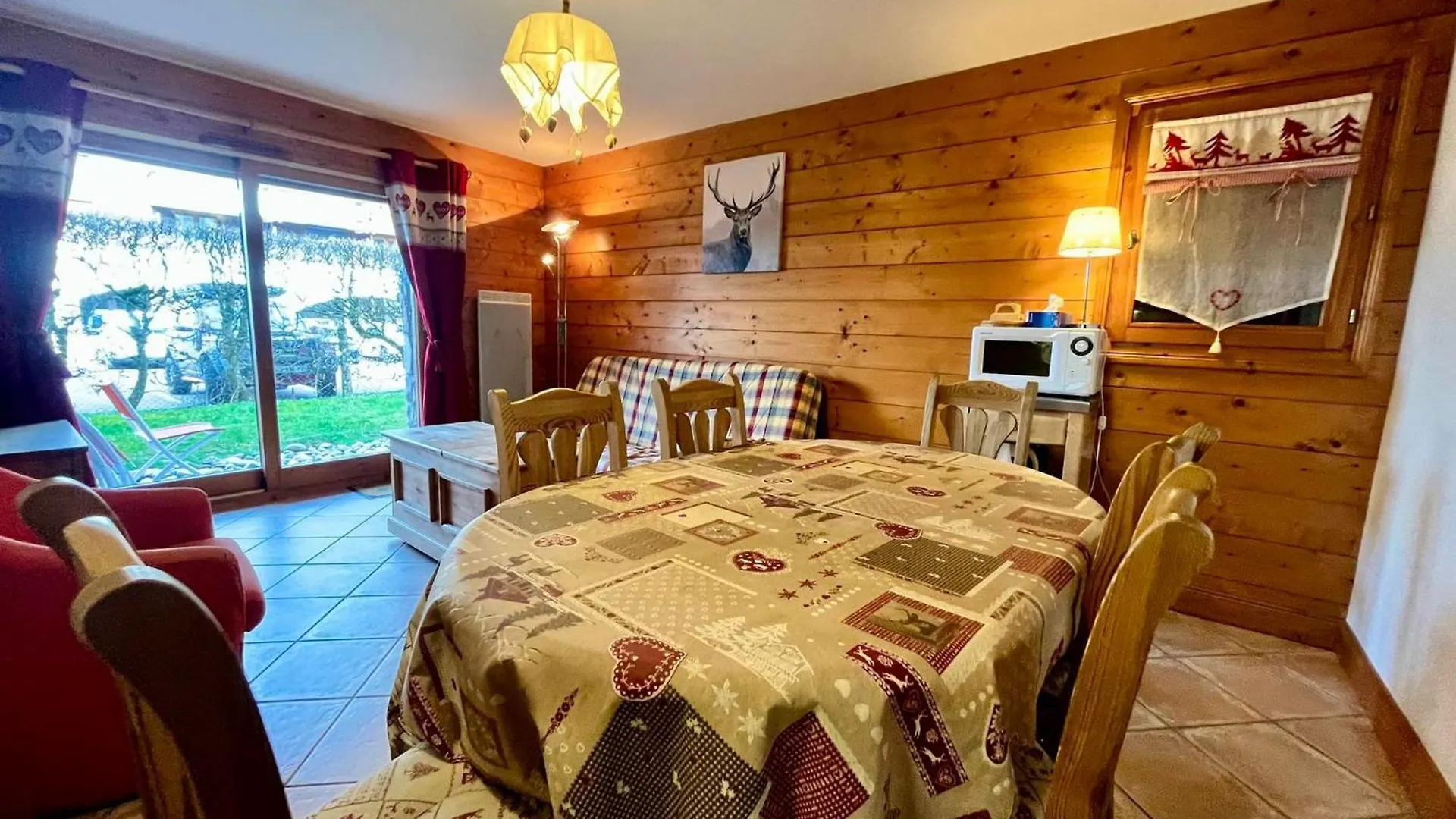 Charmant T3 De 51M² Avec Terrasse En Plein Centre De Samoens - Proche Commerces, Parking Prive - Fr-1-624-28